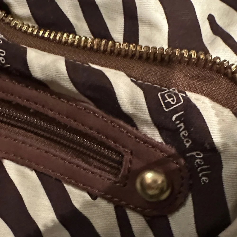 Linea Pelle Brown Leather Crossbody Bag - Picture 8 of 13